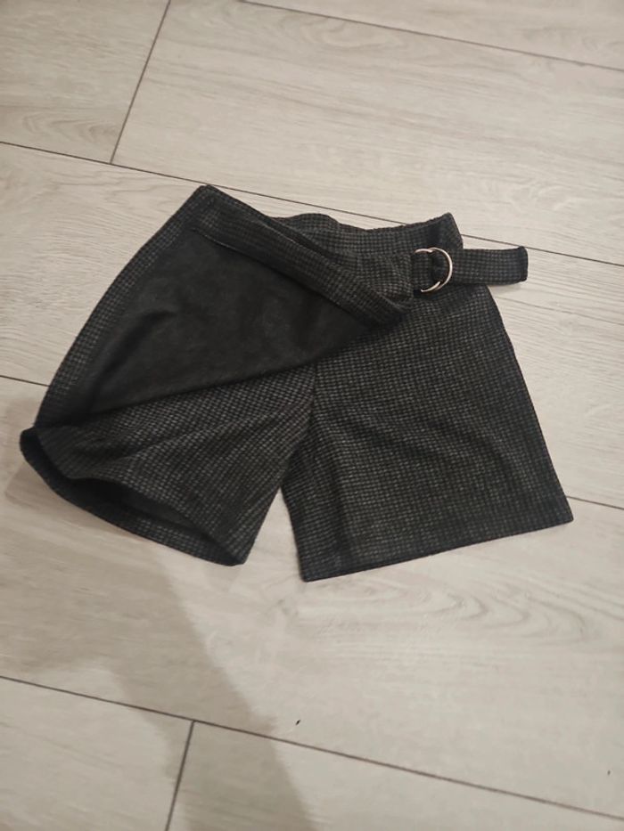 Jupe short - photo numéro 2