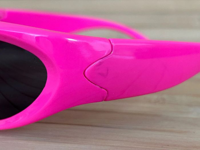 Paire de lunettes de soleil rose p 39 - photo numéro 5