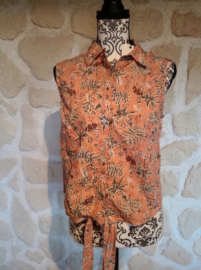 Blouse sans manche  fleurie taille s femme neuf - photo numéro 2