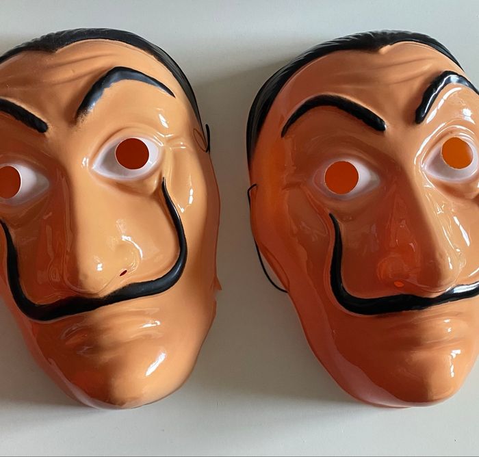 Lot de 2 déguisement et accessoires Casa Del Papel - photo numéro 4