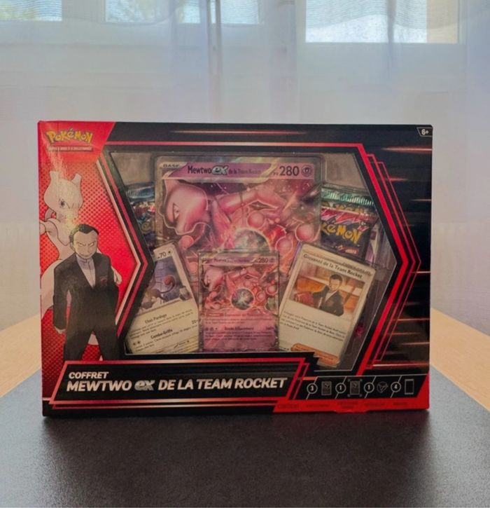 Pokémon Coffret Mewtwo ex de la team rocket neuf Français