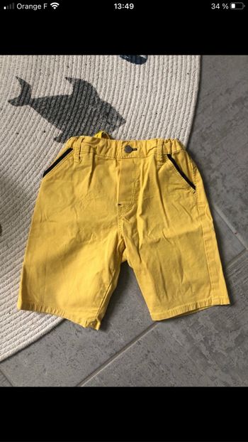 Short jaune obaibi