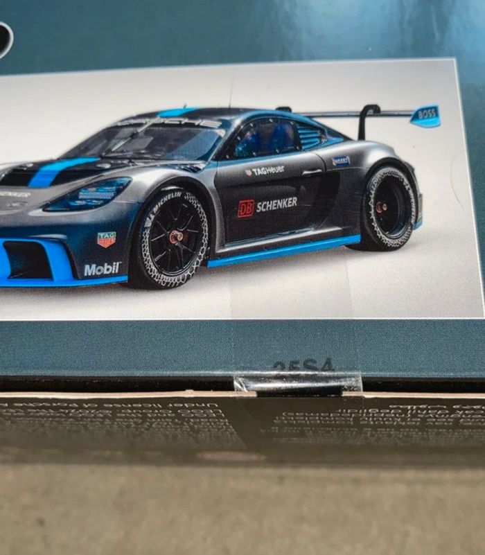 Lego Technic 42176 Porsche GT4 NEUF - photo numéro 3