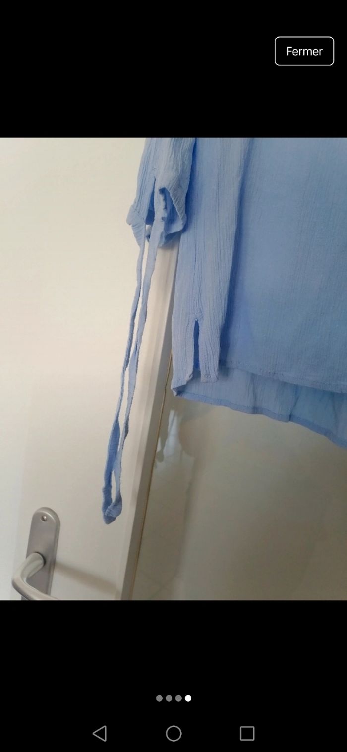 Blouse bleu ciel avec des petites perles - photo numéro 4