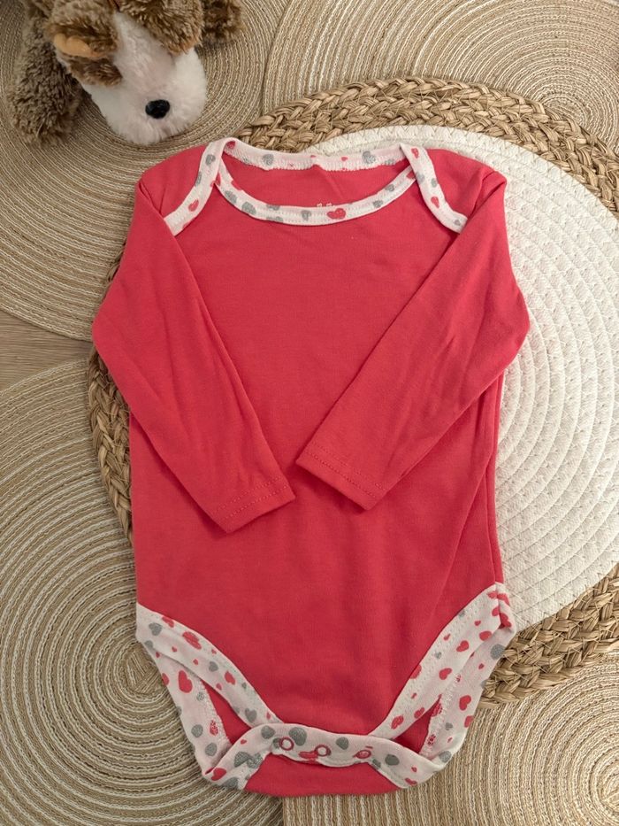 Lot Bodies manche longue 6-9mois - photo numéro 2