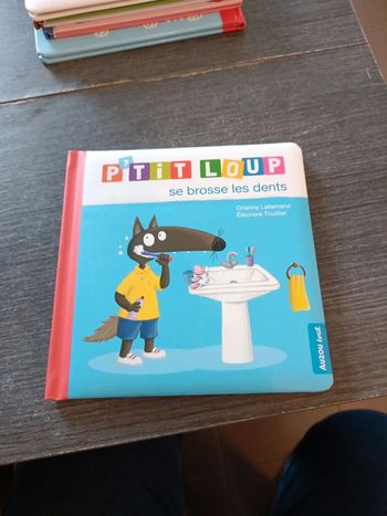 P'tit loup se brosse les dents