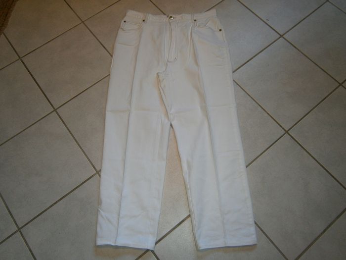 Jeans blanc PIERRE CARDIN Taille 42