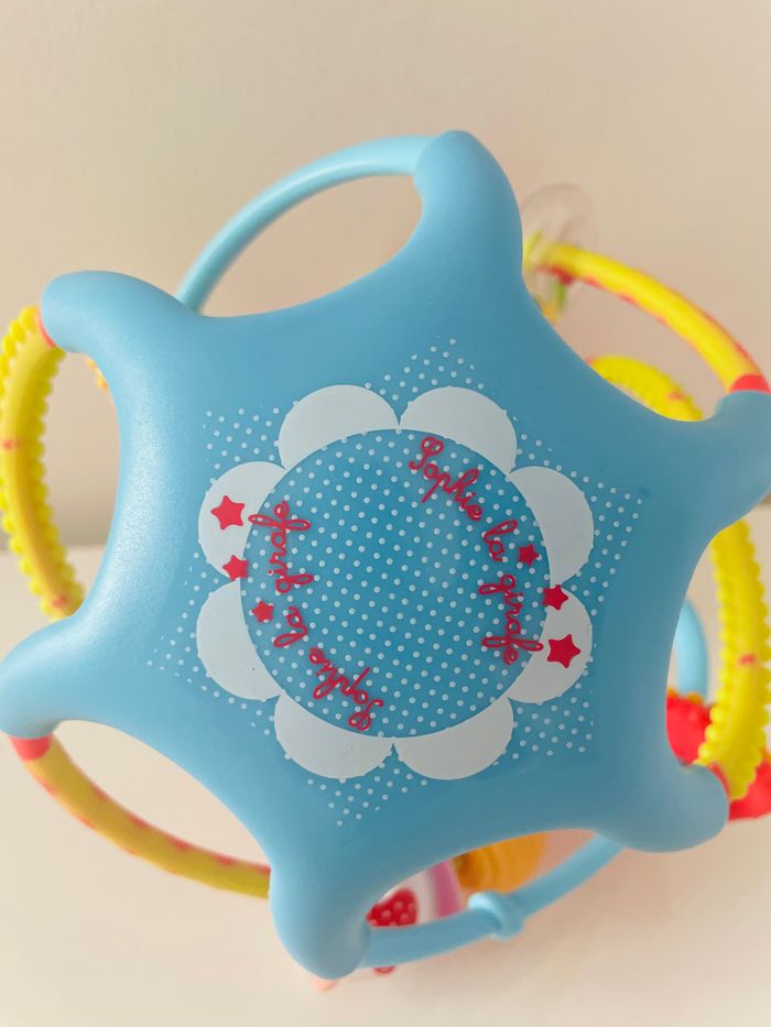 Boule d’activités Sophie la Girafe neuve - photo numéro 4