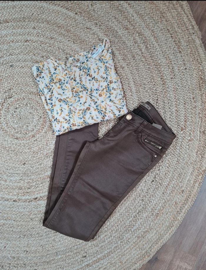 Tenue pantalon marron top liberty