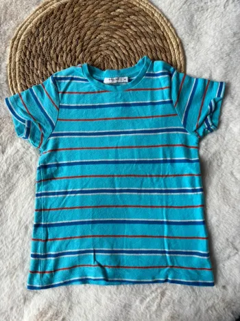 T-shirt bleu