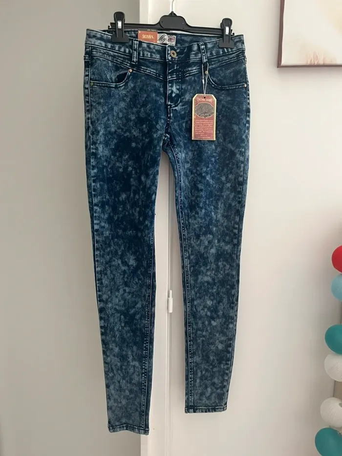 Jean skinny bleu Mystic T38 neuf avec étiquette