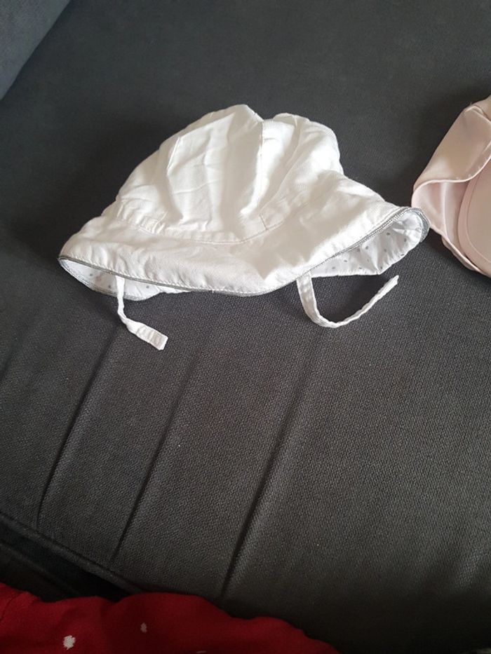 Lot 1 casquette 1 chapeau fille 12/18 mois - photo numéro 3