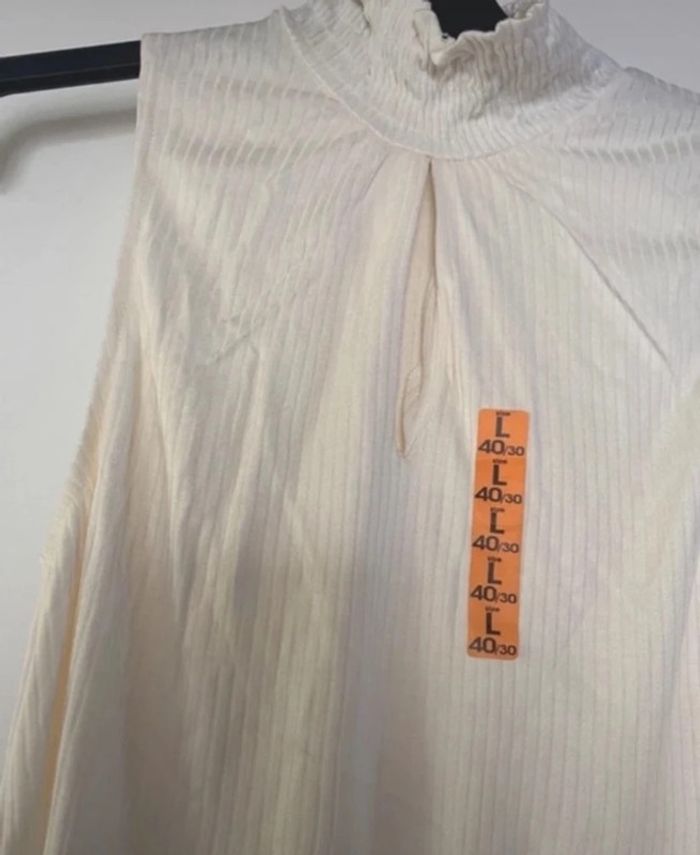 T-shirt tunique taille L Pull&Bear Pull & Bear Neuve valeur 18e Coupe asymétrique - photo numéro 2