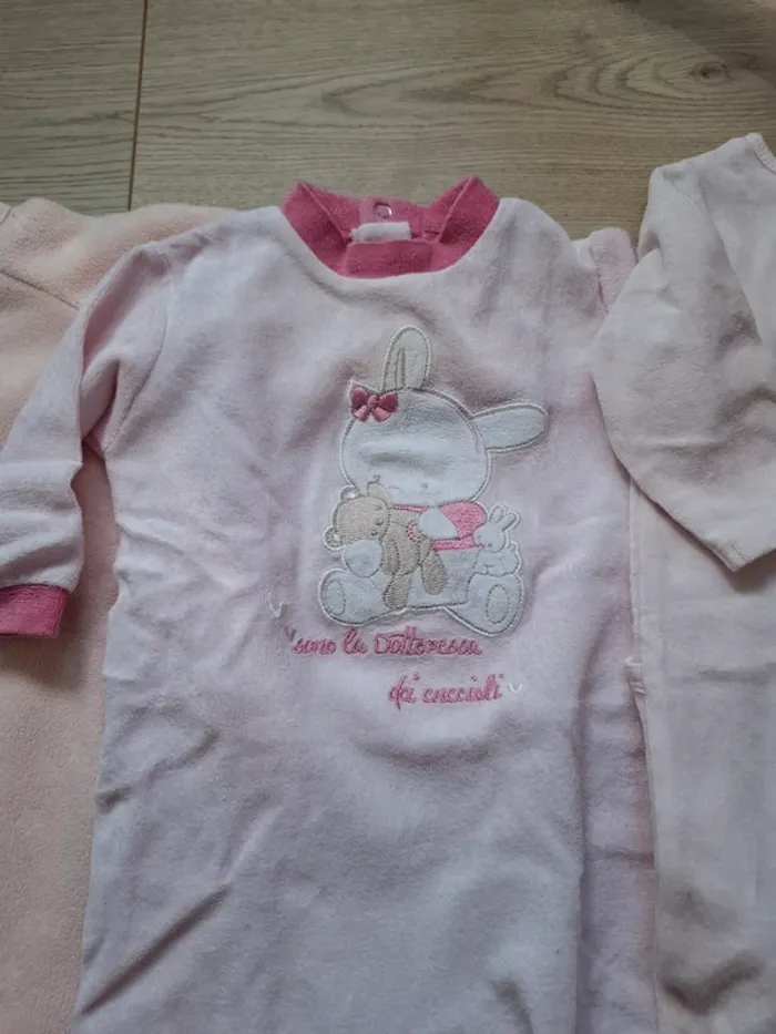 Lot pyjamas bébé 6 mois - photo numéro 4