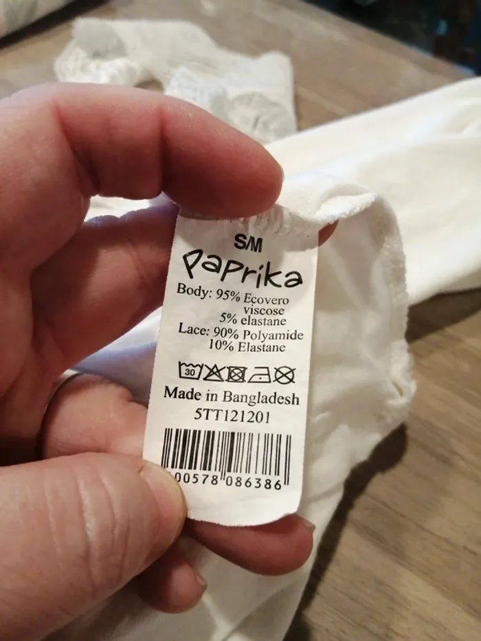 Top avec dentelle - photo numéro 6