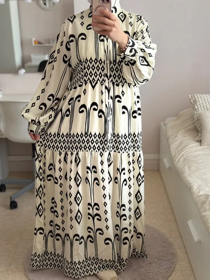 Robe beige - photo numéro 3