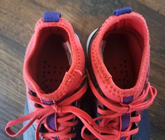 Chaussures ou crampons de football enfants agility 500 TF Kipsta bleues et rouges taille 30 - photo numéro 4