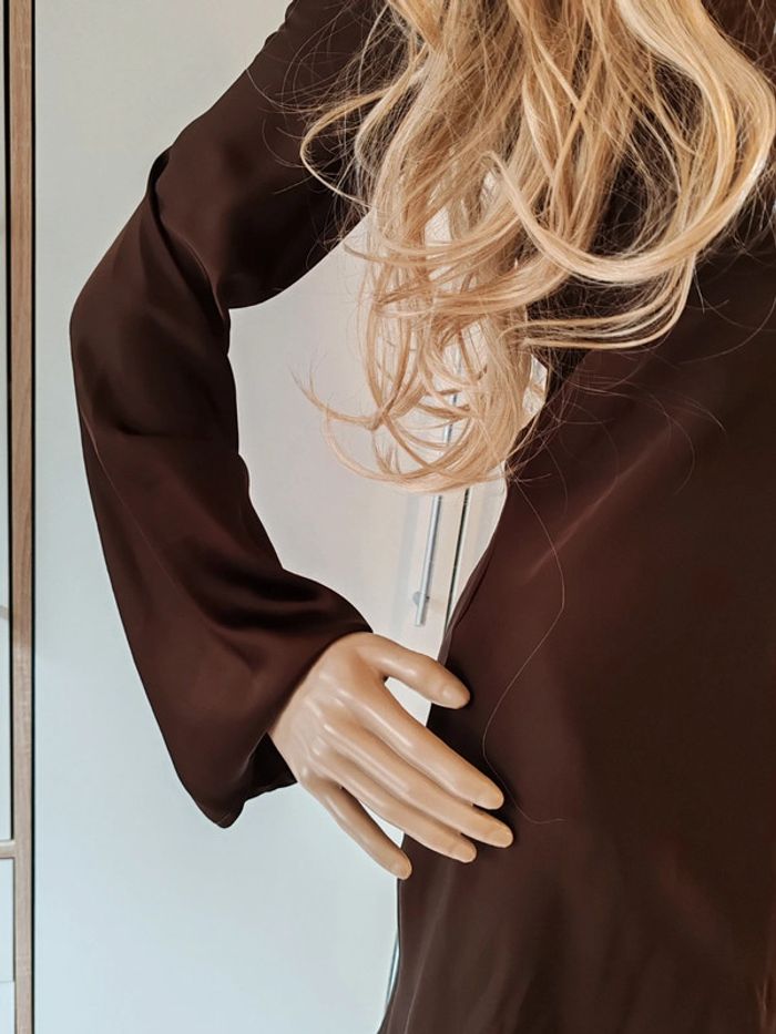 Robe satinée - photo numéro 7