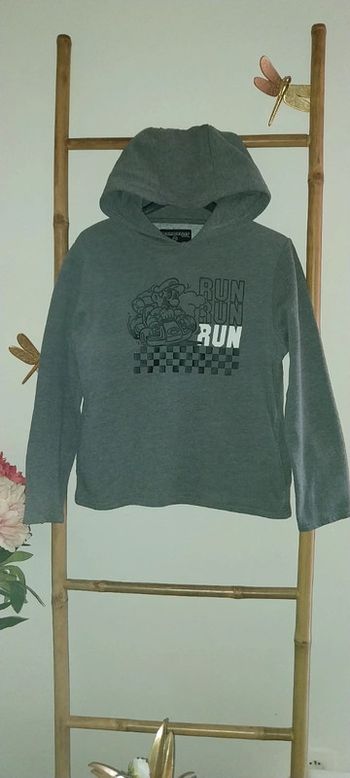Sweat à Capuche Mario Kart excellent état taille 12 ans