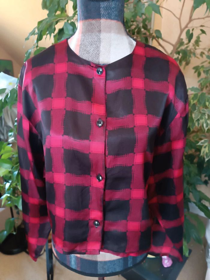 Chemisier à carreaux rouge et noir