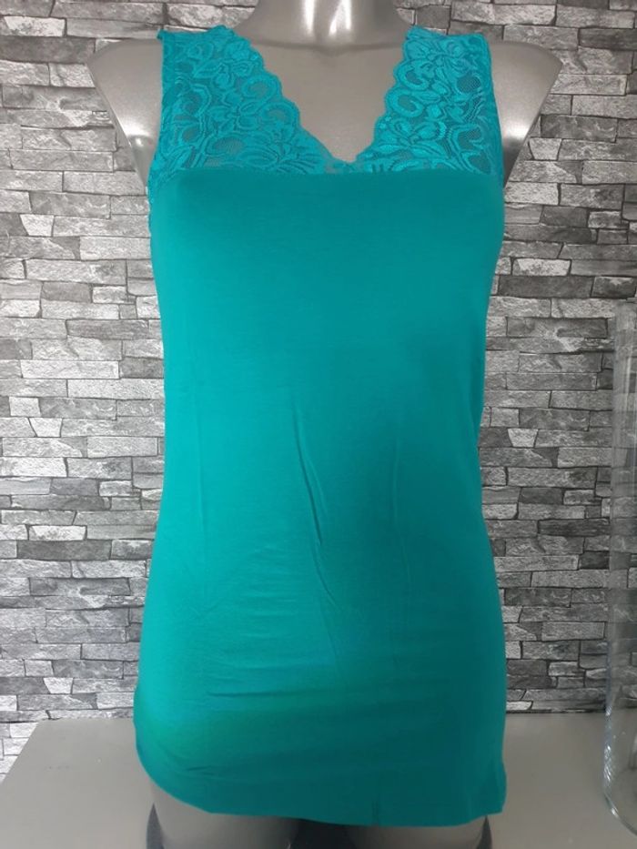 Débardeur à dentelle vert Taille M