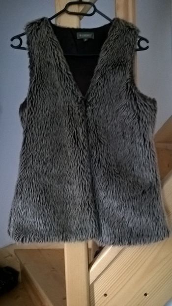 gilet sans manche fourrure