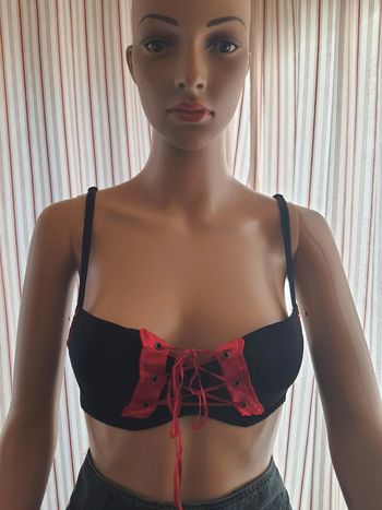 Soutiens-gorge Besired noir/rouge fr 90B
