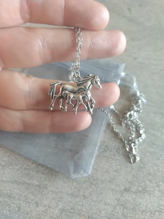 Collier pendentif cheval et Poulin - photo numéro 3