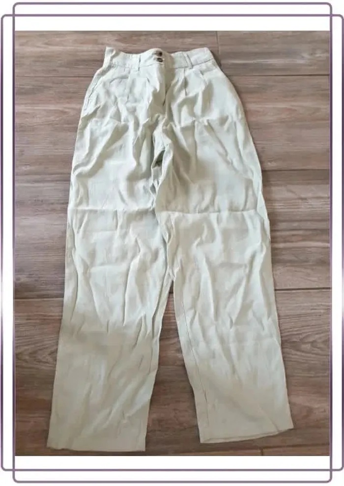 Pantalon vert clair Vila, taille 34, très bon état  longueur 100cm