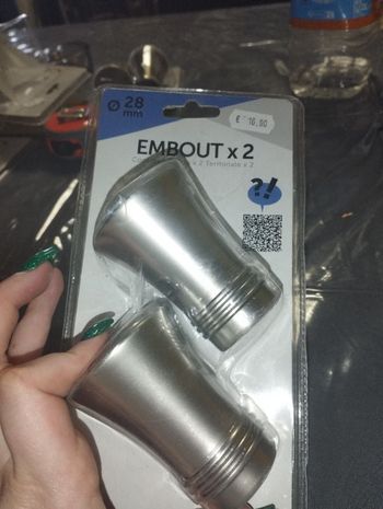 Embout tringle a rideau