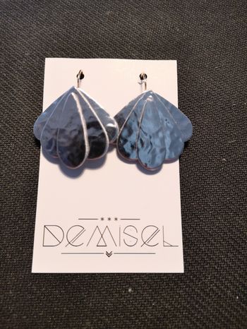 Boucles d'oreilles en cuir argenté