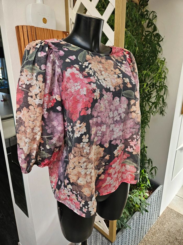 H&M blouse à fleurs manches bouffantes taille L - photo numéro 2