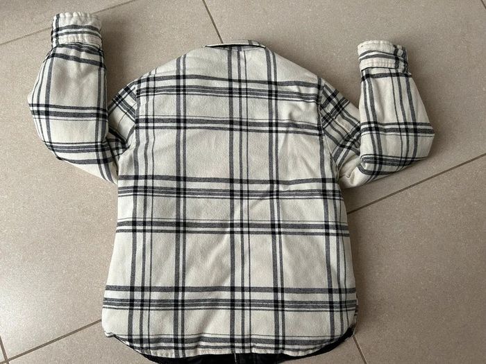 Doudoune réversible noire et carreaux garçon IKKS 5ans - photo numéro 17