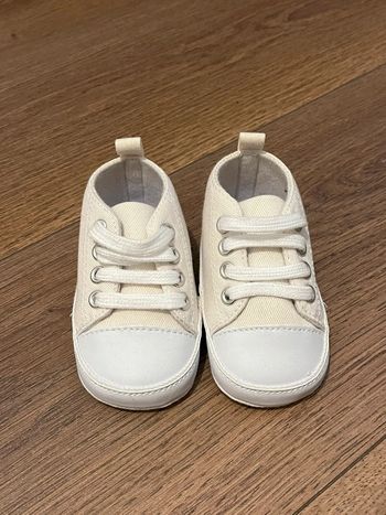 Chausson chaussure bébé taille 20/21