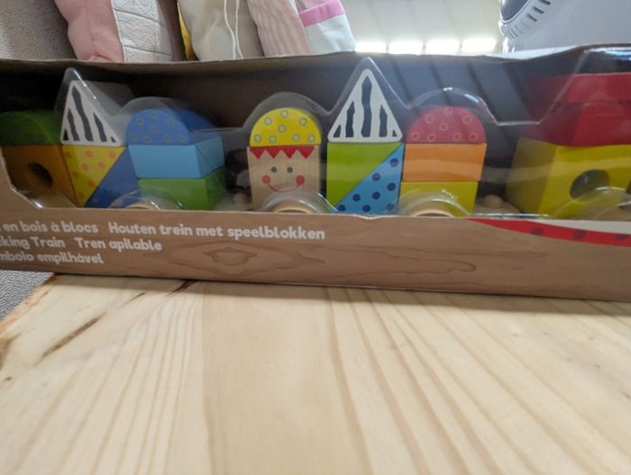 Train en bois à blocs - photo numéro 2