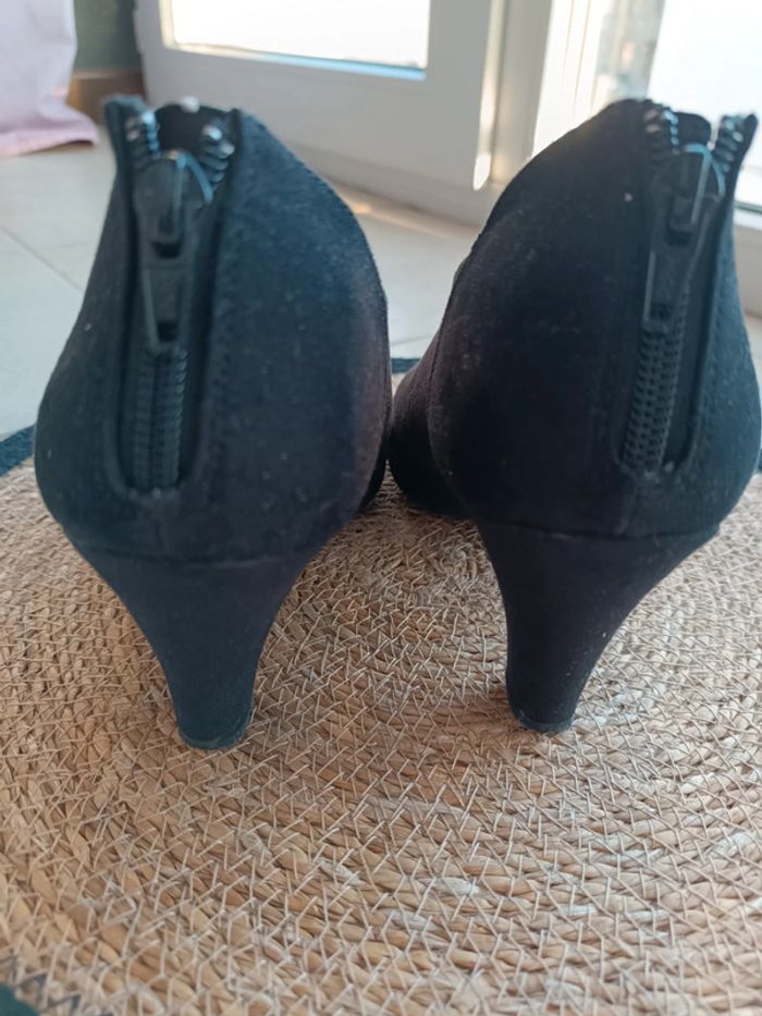 Bottines noires à talons - neuves - pointure 40 - photo numéro 3