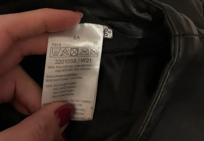 🖤 Jupe simili cuir noire fille – 6 ans 🖤 - photo numéro 4