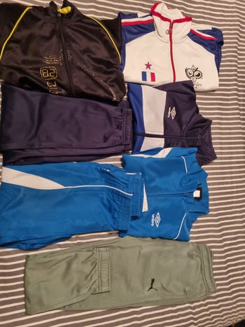Lot de vêtements sport garçon 8 ans