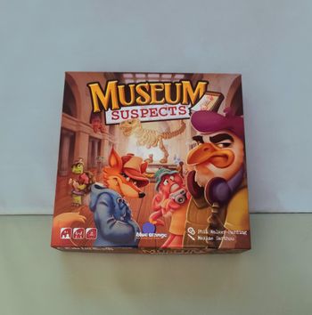Jeu de société Museum suspects de la marque Blue Orange Games