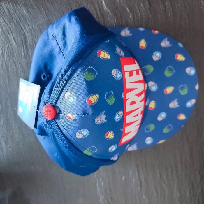 Casquette neuve Marvel 52 cm - photo numéro 4