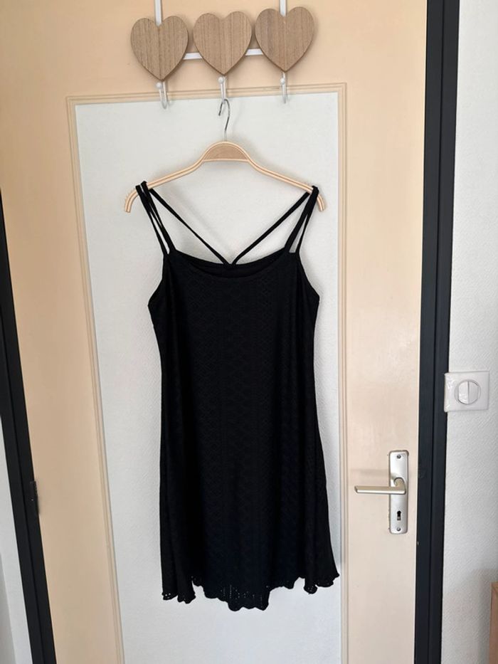 Robe noire - photo numéro 3