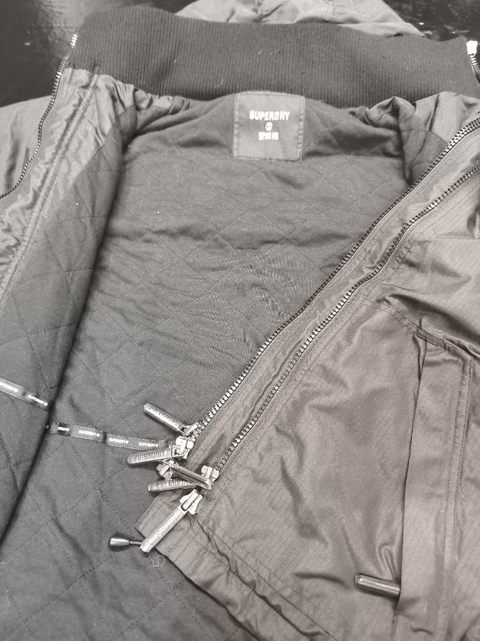 Veste superdry neuve - photo numéro 4