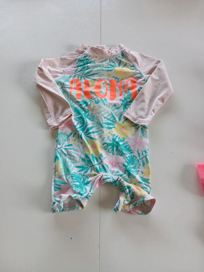 Maillot anti-UV taille 18 mois marque TEX