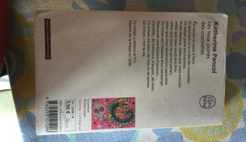 les yeux jaunes des crocodiles