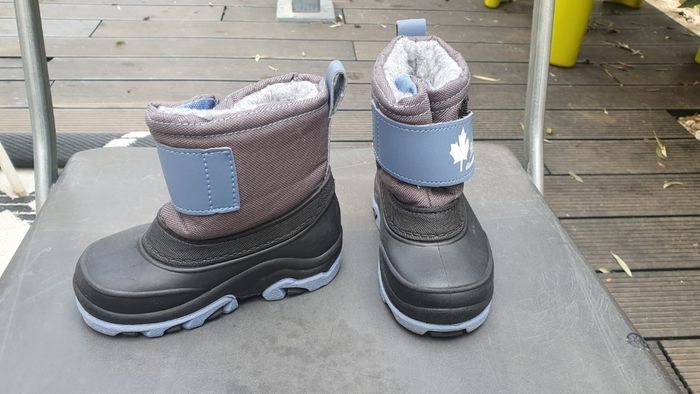 Boots ski / après-ski taille 22/23 - photo numéro 2