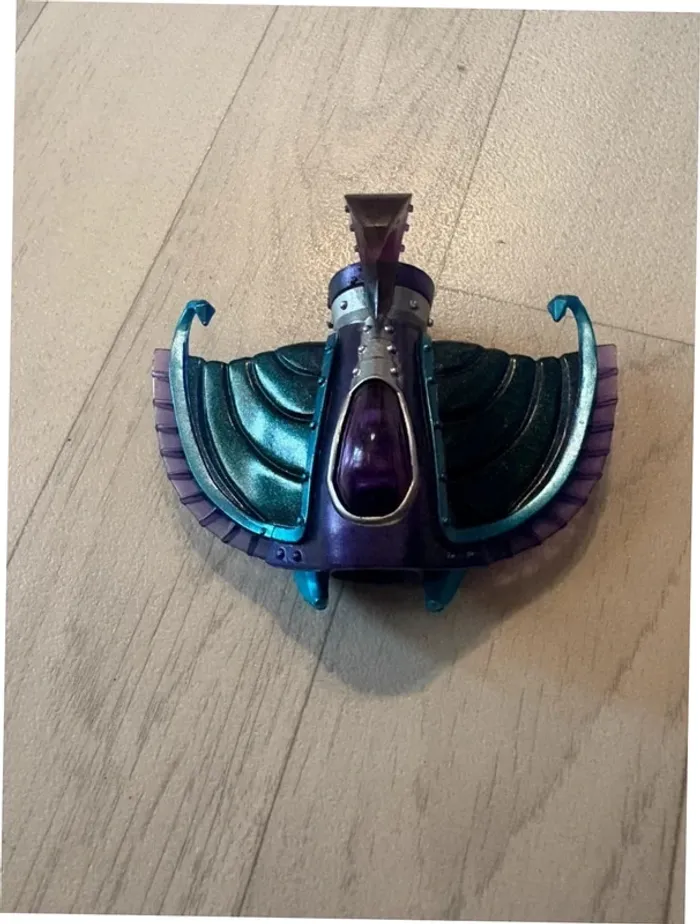 Figurine skylanders sea shadow très bon etat