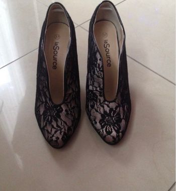 Escarpins en dentelle - pointure 37