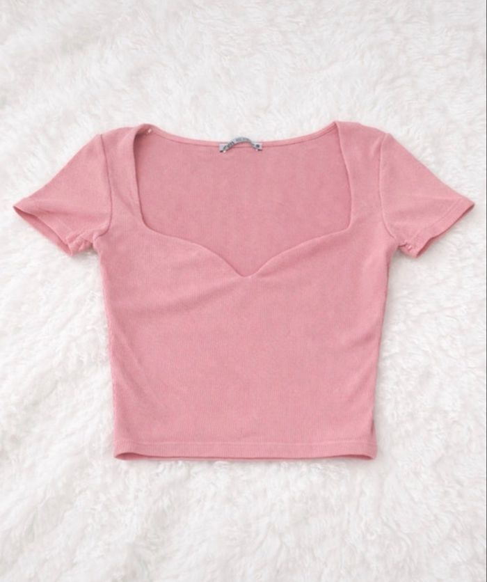 Tee shirt court