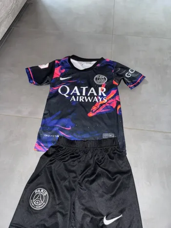 Maillot de foot taille 110-116