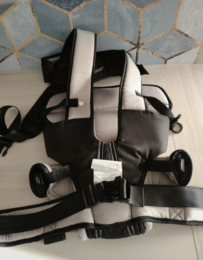 Porte bébé ventral Aubert Concept
Jusqu'à 11 kilos environ 12 mois. - photo numéro 3